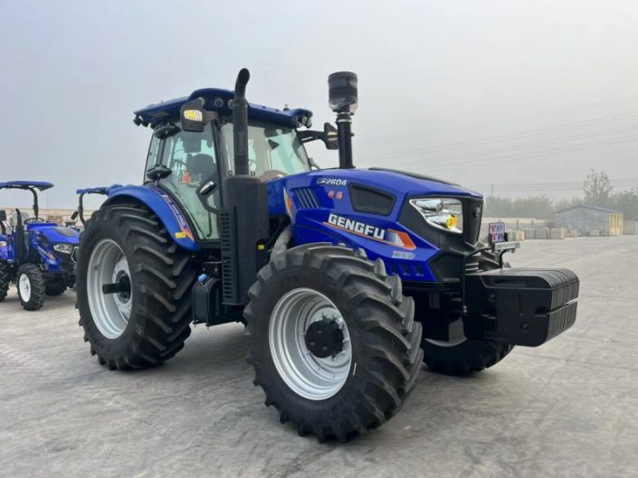 tractor174106