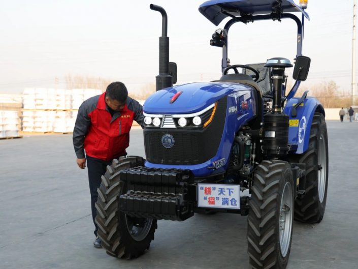tractor31698